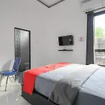 Reddoorz At Lotus House Seminyak