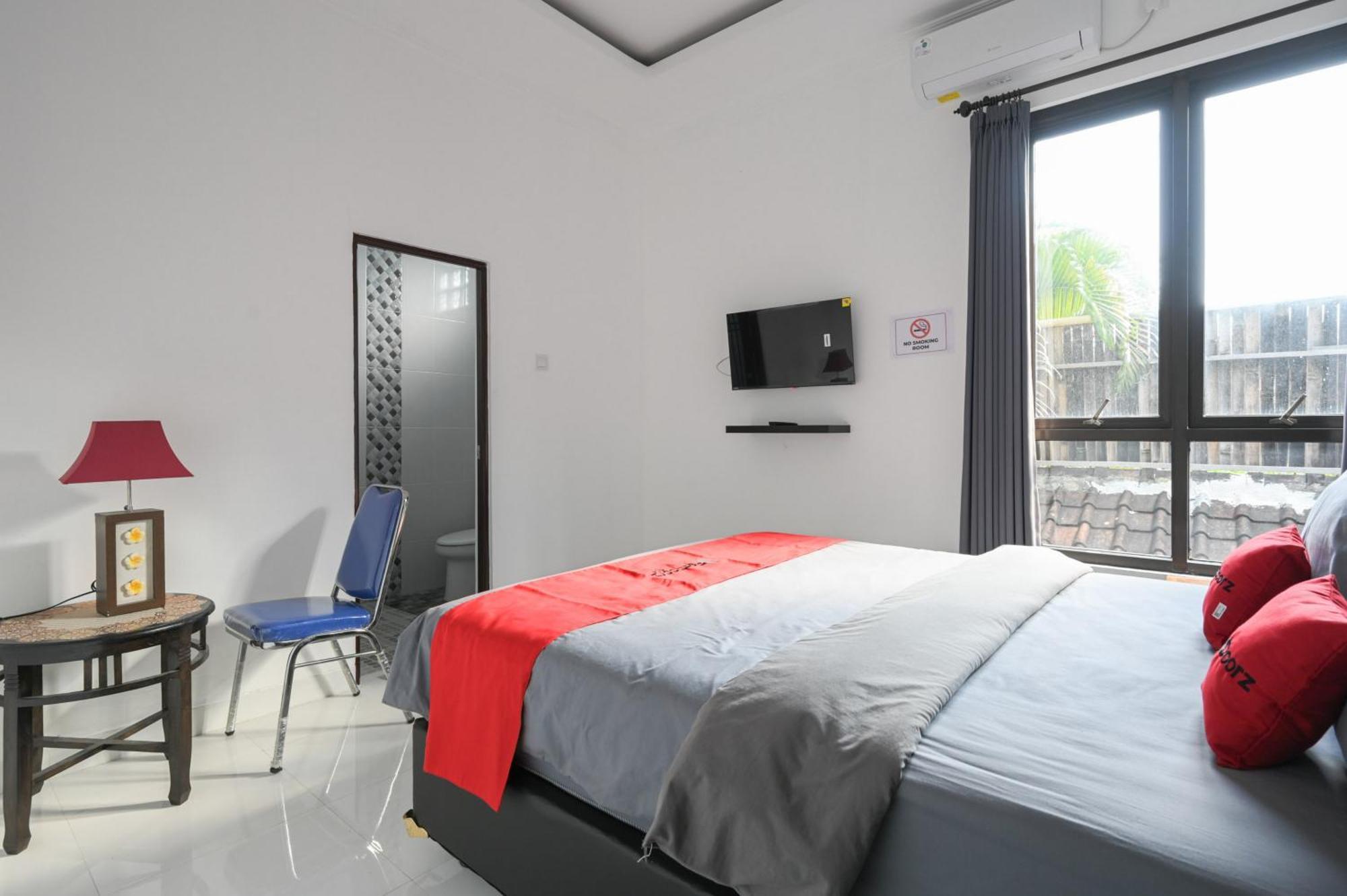 Reddoorz At Lotus House Guest house *